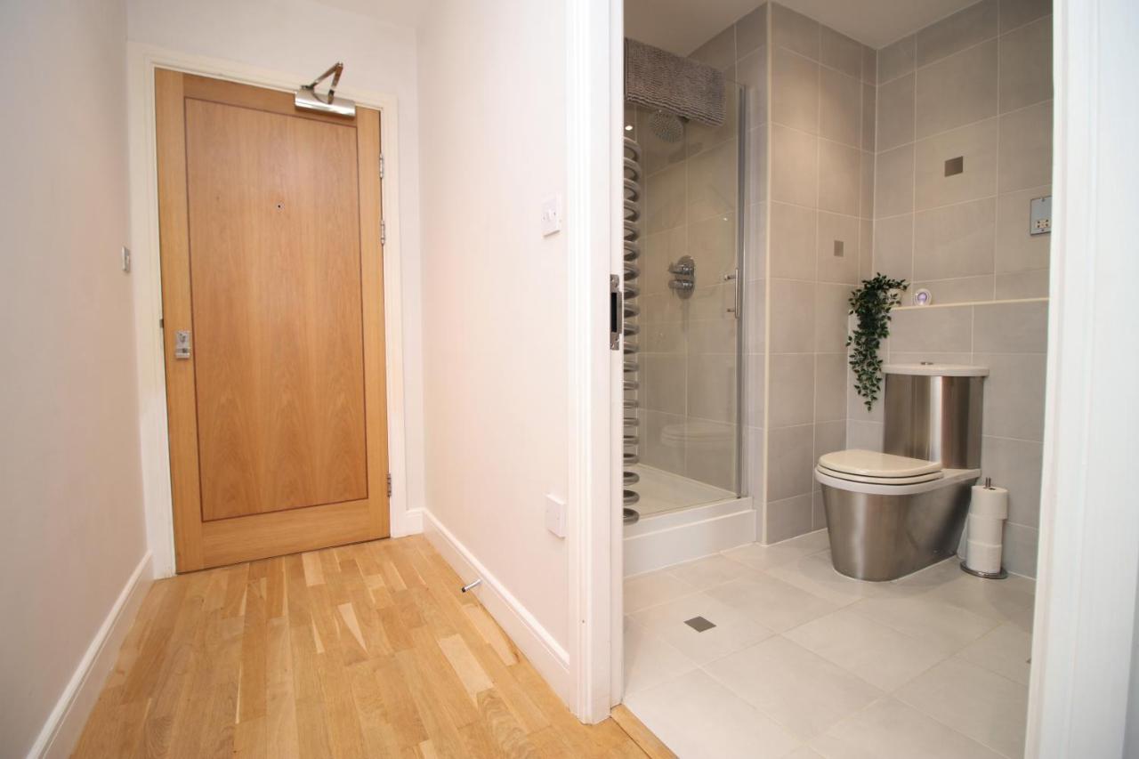 קארדיף The View - Long Stay Offer - Modern Central Apartment And Parking By Cto Serviced Apartments מראה חיצוני תמונה